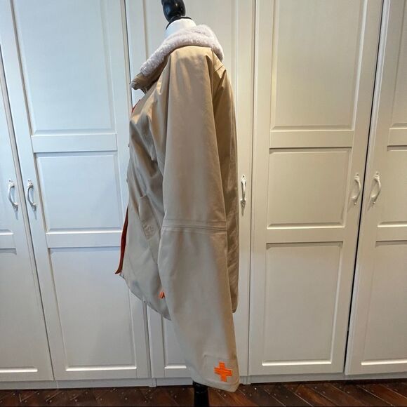 Rossignol JC De Castelbajac Women's Size M Ski Jacket Tan Mock Neck Pockets - Picture 3 of 16